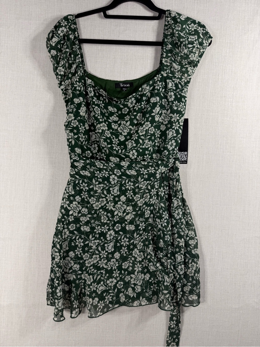 Trixxi Green Floral Puff Sleeve Tie Dress Mini Dress Green & White Small